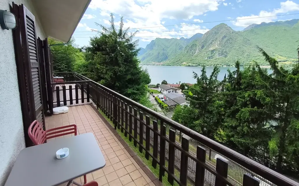 Italie zwemmen Lago Idro hotel